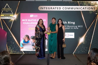  L-R Head of Campaign Parada Sritaragul and Campaign Manager Jaralyne Cueto accepted the award at the ceremony in Singapore